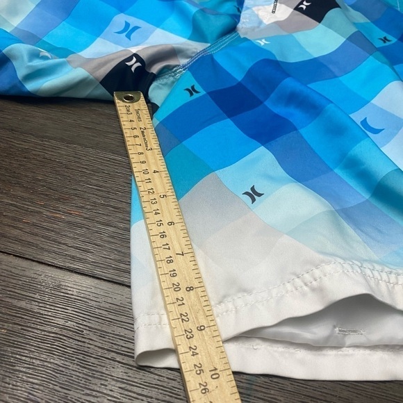 Hurley Shorts Mens 33 Blue Swim Boardshorts 10" inseam Geometric Squares - Picture 7 of 8